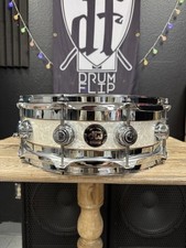 Usado, Tarola DW 14x5,5” borda marinha branca cromada hardware comprar usado  Enviando para Brazil