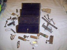 Caixa de quebra-cabeça dobrável de madeira antiga Singer e acessórios para máquina de costura final de 1800 comprar usado  Enviando para Brazil