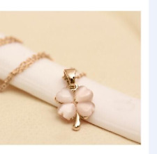 Collier femme pendentif d'occasion  Bordeaux-