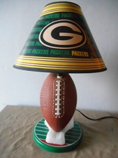 Abajur de mesa plataforma campo de estanho 1998 NFL PACKERS pontapé inicial de borracha futebol comprar usado Abajur de mesa plataforma campo de estanho 1998 NFL PACKERS pontapé inicial de borracha futebol comprar usado  Enviando para Brazil