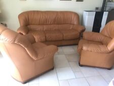 Salotto pelle con usato  Padru
