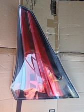 Lanterna traseira interna de LED TOYOTA RAV4 DIREITA RH PASSAGEIRO FABRICANTE DE EQUIPAMENTO ORIGINAL 2016 2017 2018, usado comprar usado  Enviando para Brazil