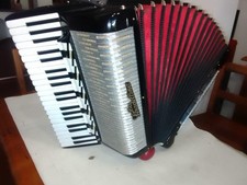 FISARMONICA 120 BASSI (LA STRADELLINA) 4/5 UNA VOCE IN CASSOTTO comprar usado  Enviando para Brazil