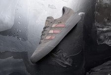 NOVO DIME BUZENITZ VULC II US9 ADIDAS ORIGINAL.. comprar usado  Enviando para Brazil