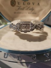 Antigo relógio Bulova ouro branco 14K, 26 diamantes de 1961 com caixa e avaliação comprar usado  Enviando para Brazil