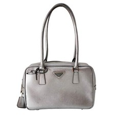 Bolsa de ombro PRADA prata clochard chave e trava comprar usado  Enviando para Brazil