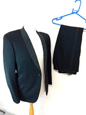 Vintage men suit for sale  MIRFIELD