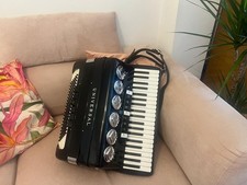 Acordeon Universal By Guerrini 120 Bajos, usado comprar usado Acordeon Universal By Guerrini 120 Bajos, usado comprar usado  Enviando para Brazil