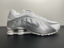 Tênis Nike Shox R4 branco metálico prata HQ1988-101 retrô corrida masculino tamanho 9.5 comprar usado  Enviando para Brazil