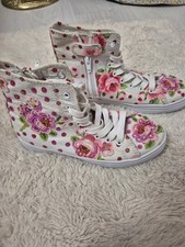 Girls beautiful detail for sale  BARNSTAPLE