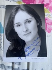 Foto assinada por Rebecca Saire menor que A5 Quatermass The Bill The Crown ator comprar usado  Enviando para Brazil