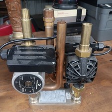 Grundfos pompe circolazione usato Grundfos pompe circolazione usato  Spedire a Italy