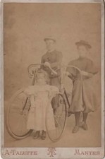 Photograph cabinet cycle d'occasion  Expédié en Belgium