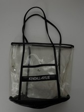 Bolsa tote transparente logotipo preta Kendall + Kylie comprar usado Bolsa tote transparente logotipo preta Kendall + Kylie comprar usado  Enviando para Brazil