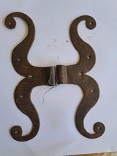 Pentures moustaches gonds d'occasion  Rieumes