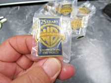 Usado, Broche Warner Bros 75 Anos Entretendo o Mundo Perfeito Estado Bom Preço BIN! comprar usado  Enviando para Brazil