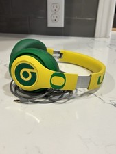 Usado, Fones de ouvido Beats By Dre PE Oregon Ducks Player exclusivo emitido por equipe comprar usado Usado, Fones de ouvido Beats By Dre PE Oregon Ducks Player exclusivo emitido por equipe comprar usado  Enviando para Brazil