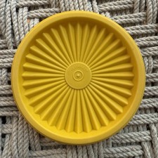 Tampa Tupperware 812 para 811 vasilha OURO AMARELO selo instantâneo Servalier Starburst comprar usado Tampa Tupperware 812 para 811 vasilha OURO AMARELO selo instantâneo Servalier Starburst comprar usado  Enviando para Brazil