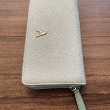 Vanessa williams wallet for sale  Delray Beach