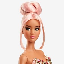 Mattel barbie signature usato  Spedire a Italy