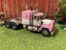 Caminhão semi trator Mack R fundido enferrujado resistente 1/64 celeiro encontrar primeira engrenagem DCP comprar usado  Enviando para Brazil