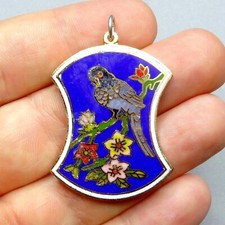 Parrot and flowers. d'occasion  Troyes