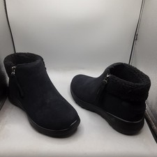 Skechers joy happily for sale  Medina