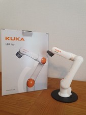 Maquette robot kuka d'occasion  Cernay