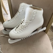 Belati figure skating for sale  SHEERNESS
