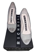 Richmond scarpe spuntate usato  Altamura