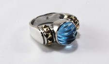 CAVIAR 925 PRATA ESTERLINA COM TACHAS 18K E ANEL DE TOPÁZIO AZUL COM NERVURAS Tamanho EUA-7,5 comprar usado CAVIAR 925 PRATA ESTERLINA COM TACHAS 18K E ANEL DE TOPÁZIO AZUL COM NERVURAS Tamanho EUA-7,5 comprar usado  Enviando para Brazil