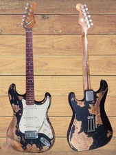 Chitarra elettrica stratocaste usato  Rivoli