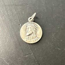 Ancien pendentif metal d'occasion  Montereau-Fault-Yonne