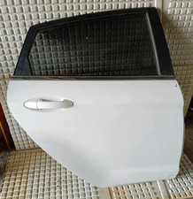 1692501 porta post. usato  Italia