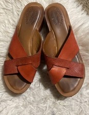 Sandali con zeppa usato Sandali con zeppa usato  Spedire a Italy