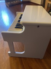 Pianoforte usato korg usato Pianoforte usato korg usato  Nerviano