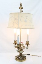 Abajur de mesa antigo de bronze dourado Bouillotte com flores de porcelana e abajur de seda comprar usado  Enviando para Brazil