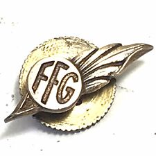Ancien insigne boutonnière d'occasion  Nantes-