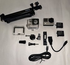 Câmera de ação Go Pro HERO 4 prata com cartão de memória micro SD 32GB FUNCIONAIS TESTADOS comprar usado Câmera de ação Go Pro HERO 4 prata com cartão de memória micro SD 32GB FUNCIONAIS TESTADOS comprar usado  Enviando para Brazil