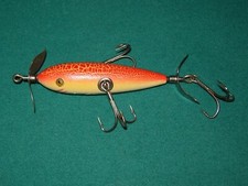 Isca de pesca antiga de madeira GE South Bend 3 ganchos subaquática minnow repintada comprar usado  Enviando para Brazil