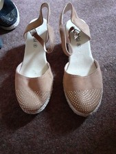 Kelsi tan suede for sale  DONCASTER