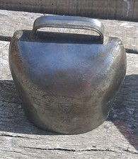 Ancienne cloche vache d'occasion  Semblançay