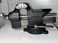 Maca de banco vintage Littlestown No.25 base giratória 3 1/2 mandíbulas bom estado. comprar usado Maca de banco vintage Littlestown No.25 base giratória 3 1/2 mandíbulas bom estado. comprar usado  Enviando para Brazil