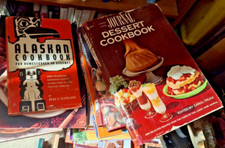 Lot 100 cookbooks for sale  Brownwood