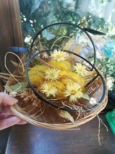 Panier fleurs artificielles d'occasion  Le Mesnil-Saint-Denis