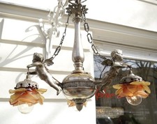 LUSTRE DE QUERUBINS ANTIGO ART NOUVEAU BRONZE ACABAMENTO PRATA 3 LÂMPADAS c. 1910 Ø 22", usado comprar usado  Enviando para Brazil