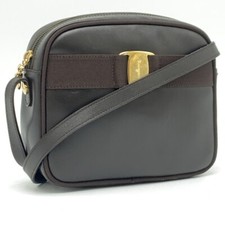 Bolsa de ombro Salvatore Ferragamo D21 3096 Vara fita couro marrom dourado autêntica comprar usado  Enviando para Brazil