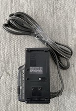Carregador AC-V25B CCD-TR93 CCD-TR83 CCD-TR82 CCD-TR70 CCD-TR91 CCD-TR600 CCD-TR400 comprar usado  Enviando para Brazil