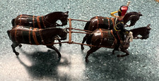   Equipe britânica de metal pintada à mão de 4 cavalos com soldado de chumbo montado TS 42 comprar usado  Enviando para Brazil