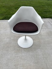 Vintage eero saarinen for sale  Cecil